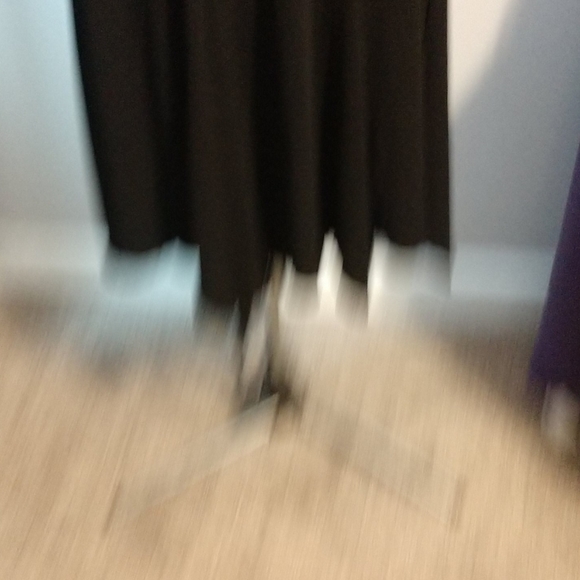 Dress - Picture 4 of 9